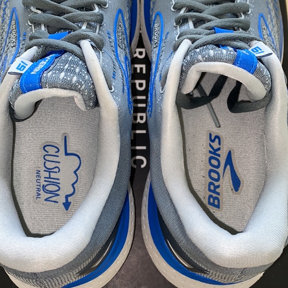 Brooks Glycerin 19 Size 8.5 (2E) - Picture 5 of 9